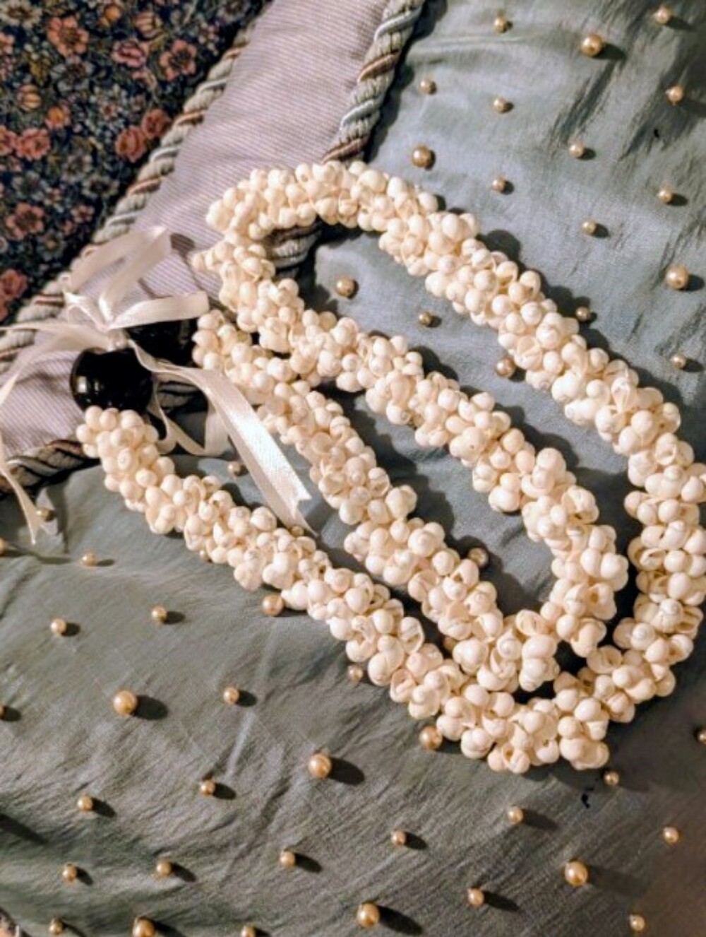 Vintage Hawaiian Pikake Shell Lei Wedding Necklace ~Estate Heirloom 33"